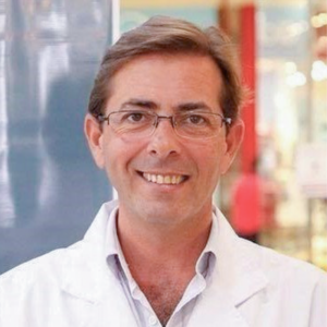 Dr. Julio Fernández
