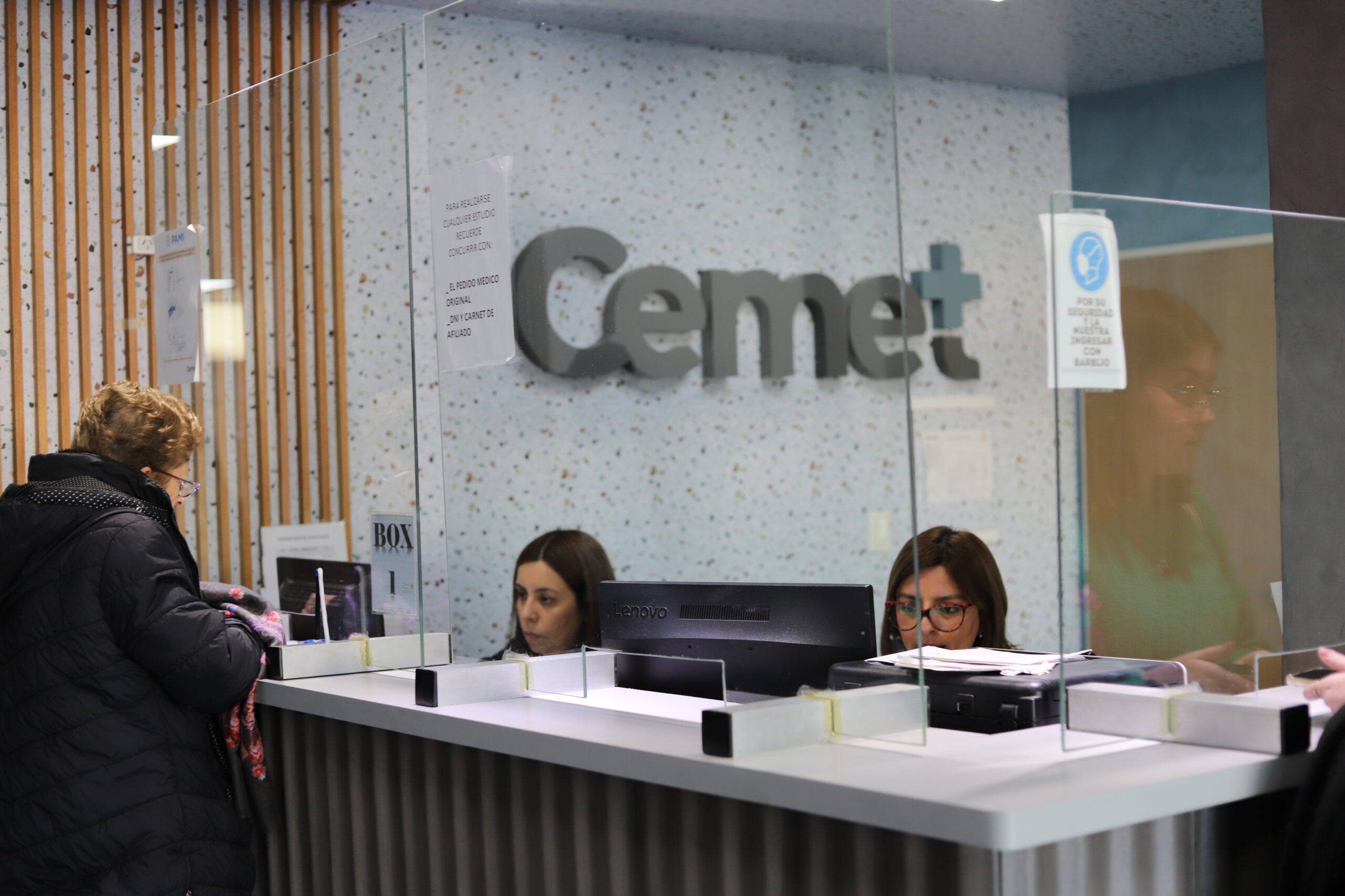 COMPROMISO CON LA SALUD Y EL BIENESTAR DE ADULTOS MAYORES